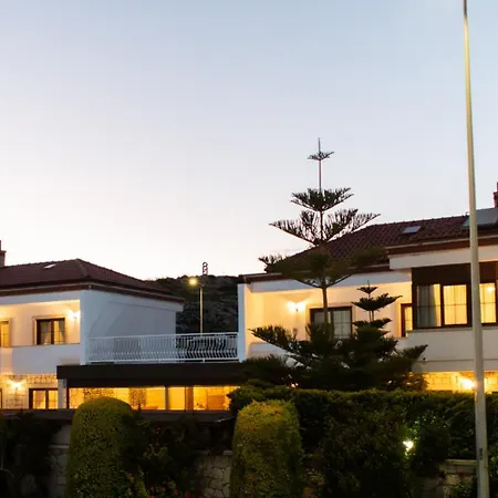 Hotel Alatrio *